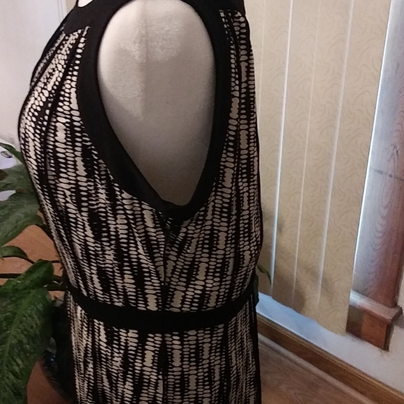 Perceptions Dress - Picture 4 of 8